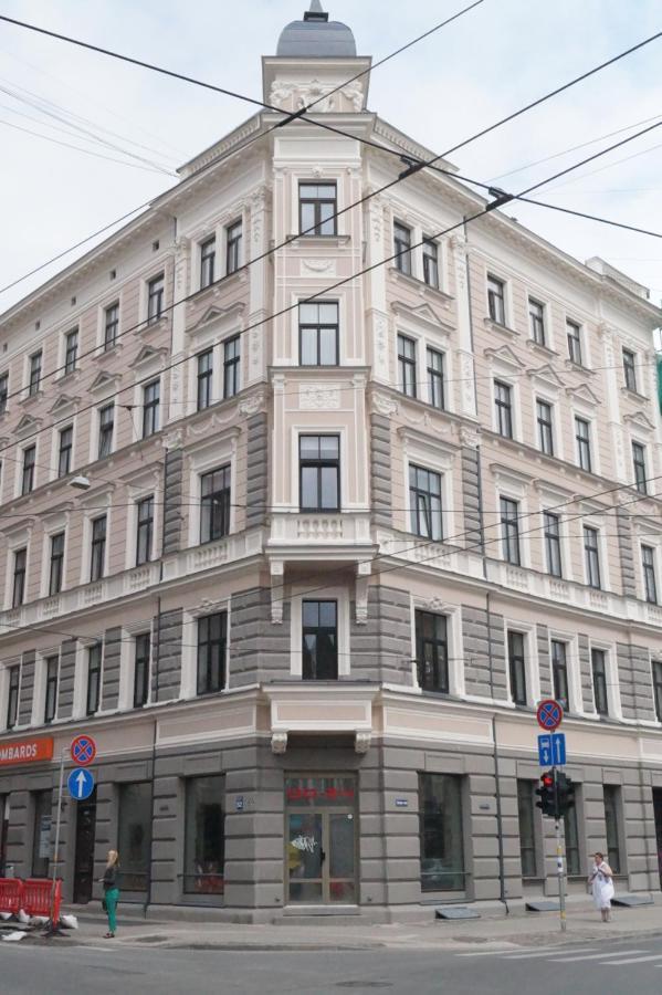 Daba Mini Hotel Riga Buitenkant foto